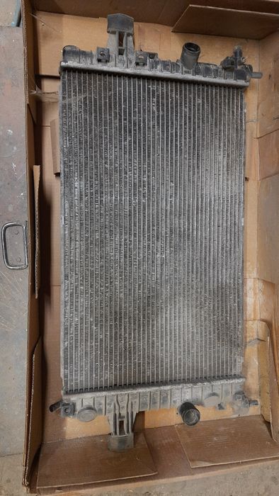 Продам радиатор на Opel Zafira B