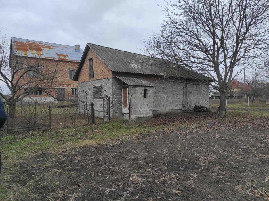 будинок та земельна ділянка 10 сот., м. Радехів