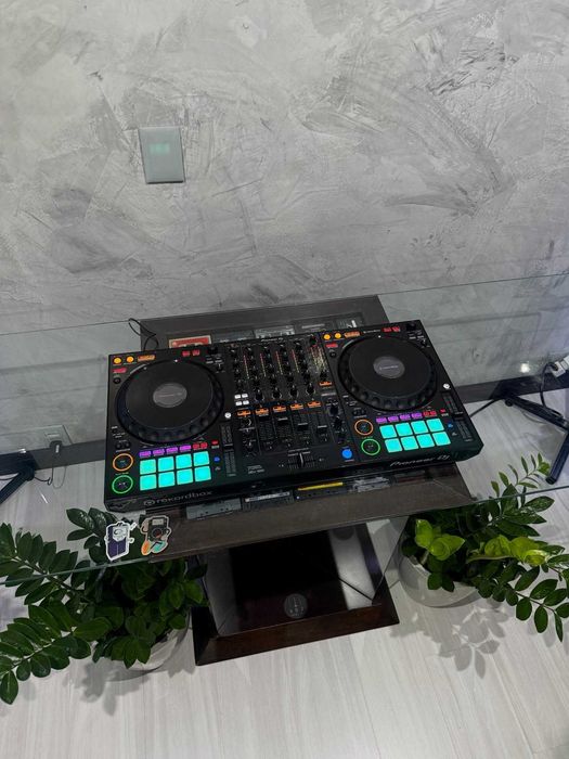 Pioneer DDJ-1000 DJ Controller + Bagpack XL UDG