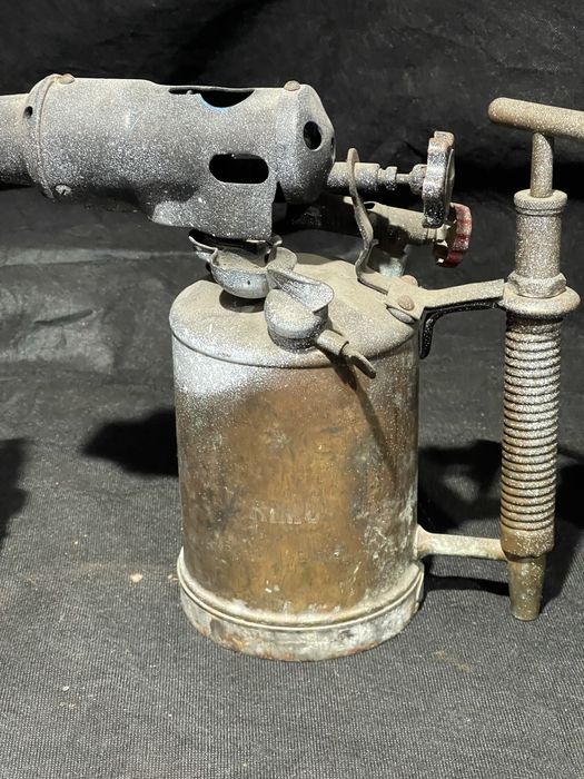 Лампы паяльные Швеция