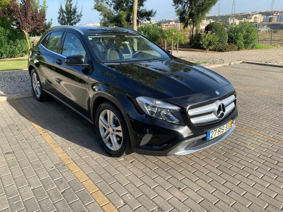 Mercedes-Benz GLA 180 d Urban – Nacional – 75.000 km – 1 Dono – IPO/Revisão Feitas