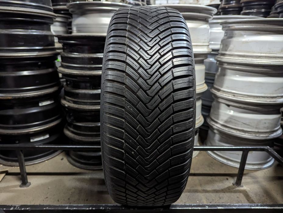 Шина 205/55 R 16 94H Continental AllSeasonContact. Одна. Розпаровка.