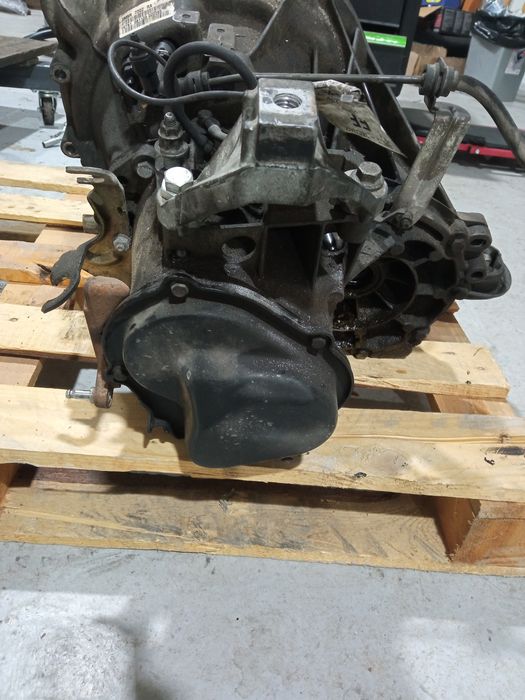 Caixa velocidades Ford focus 1.4 16v gasolina 3m5r7002ra  T6tb1