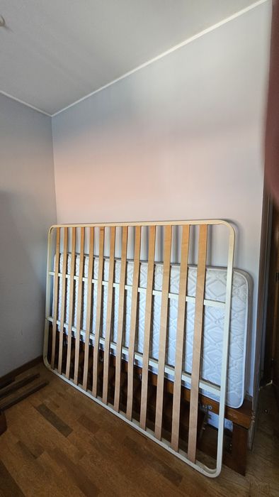 Vendo cama em cerejeira