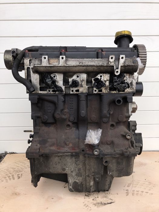 Двигун мотоp 1.5 K9K D 722 євро 3 Renault Clio scenic kangoo K9K 702