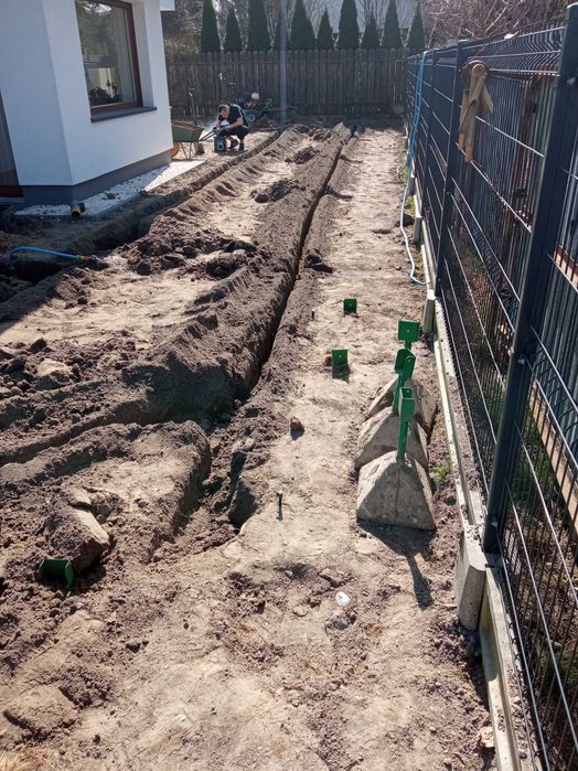 Koparka łańcuchowa – wykopy pod nawadnianie, kable, drenaż | Warszawa i okolice