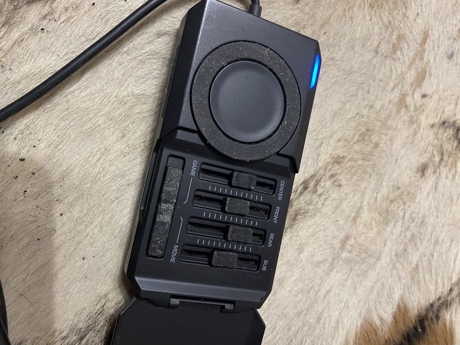 Компьютерная гарнитура (наушники) ROCCAT Kave Solid 5.1 Surround Sound