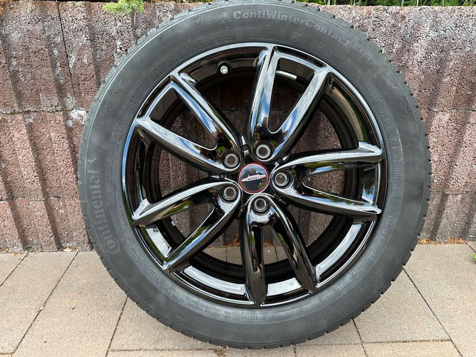 Nowe koła z oponami zimowymi Mini Countryman JCW 18