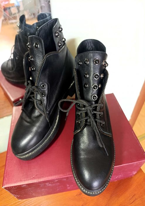 Ботінки, черевики 38 розмір