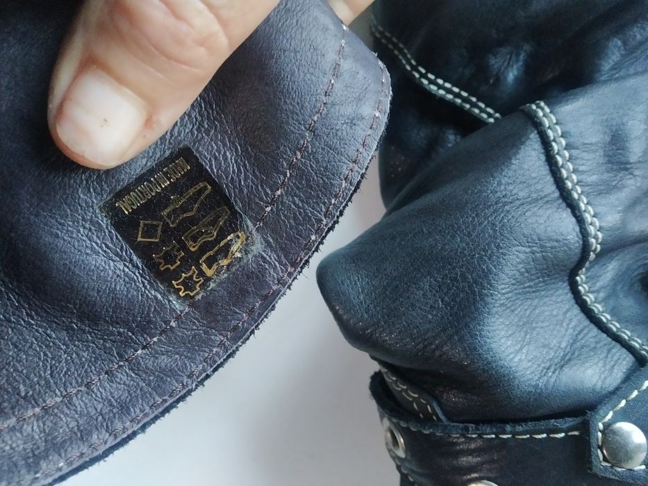 Botas em pele genuína