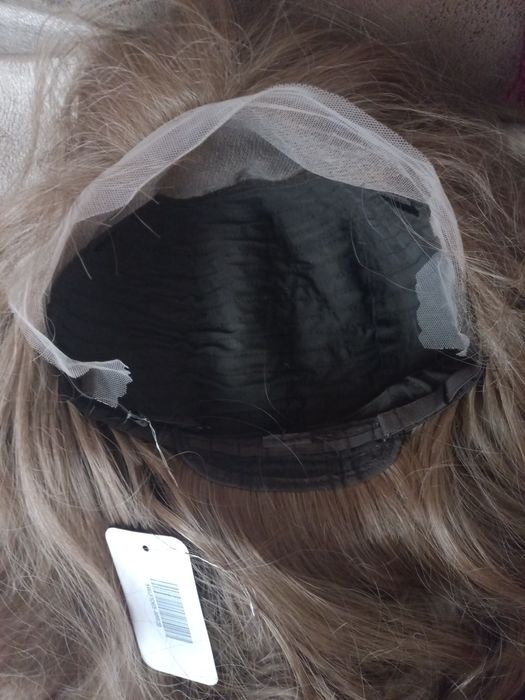 Перука з тонкого волокна біоперука з імітацією голови.