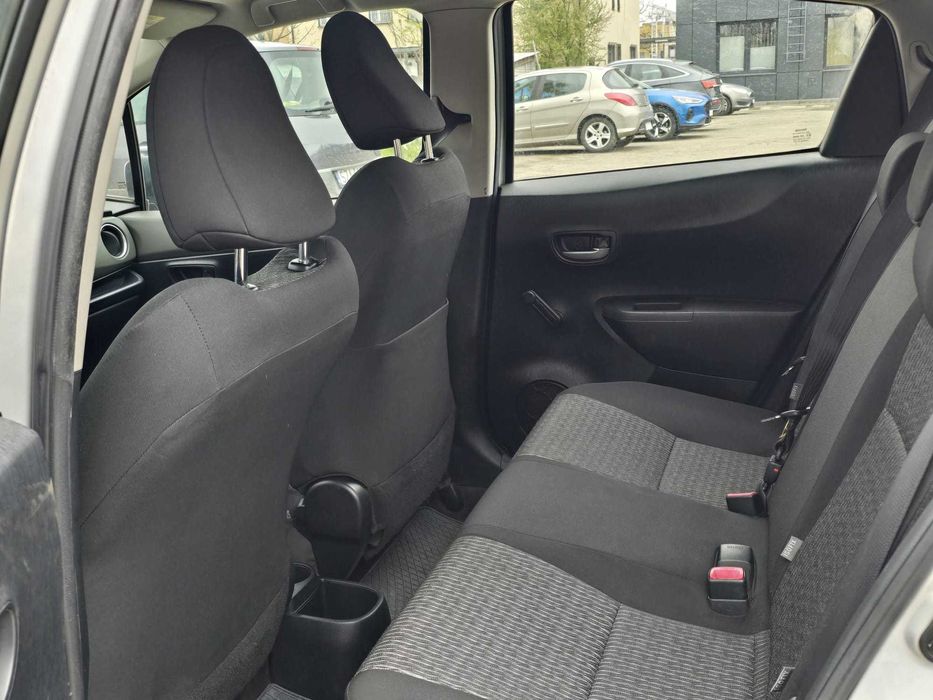 Toyota Yaris 1,4 benzyna Salon Polska