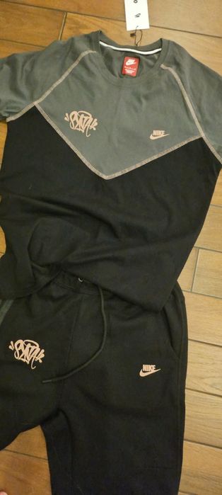 Komplet nike nowy M