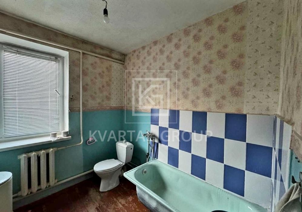 Будинок з ділянкою 12 соток