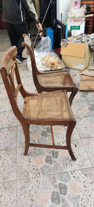 6 cadeiras diferentes em pau santo