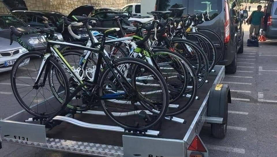 Atrelado para bicicletas, carga, etc.
