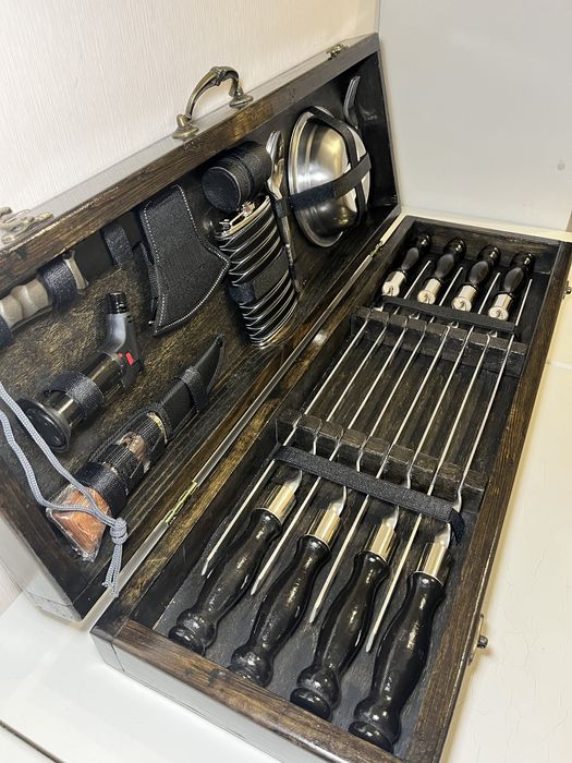 Набор шампуров в деревянном кейсе на подарок мужчине