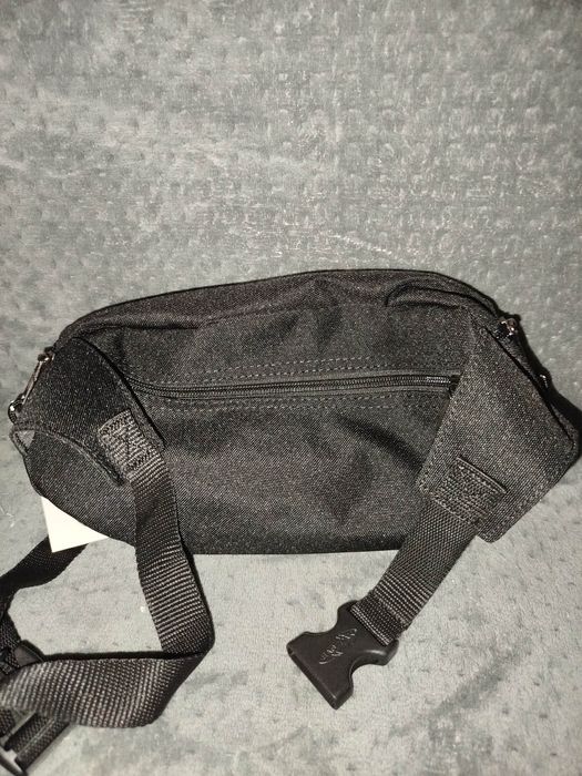 Нова сумка Бананка Eastpak