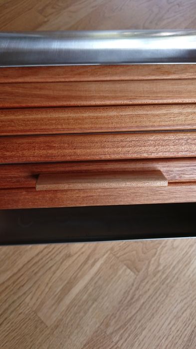 Caixa de pão - inox madeira linho PEÇA ÚNICA.