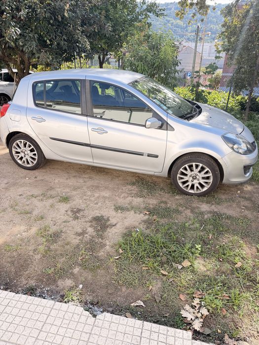 Vendo carro Renalt clio
