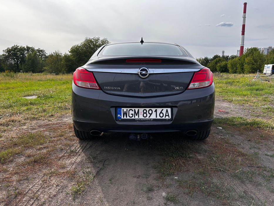 Opel Insignia 2.8 V6 Turbo 260 KM 4x4 | Ekran Tesla |
