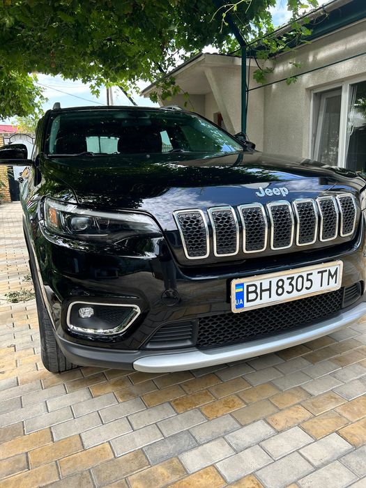 Jeep Cherokee 2018 рік