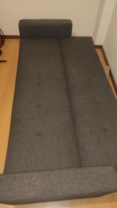 Sofa rebatível e poltrona