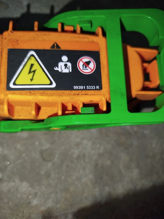 Запобіжник батареї Рено зоє Renault Zoe