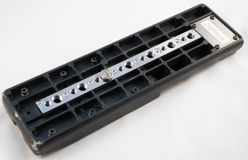 Łyżwa do statywu Sony VCT-14 Tripod Plate