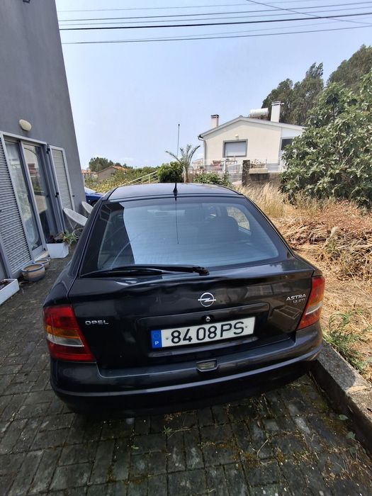 Opel Astra 1.7 Diesel – 2000
