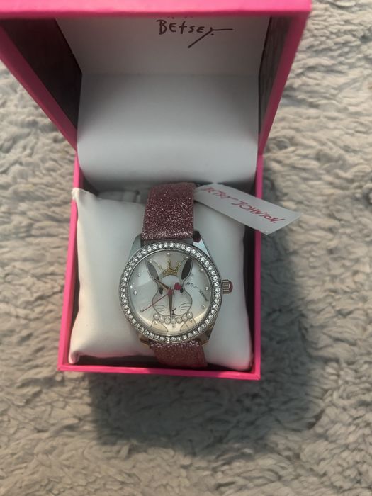 Часы betsey johnson