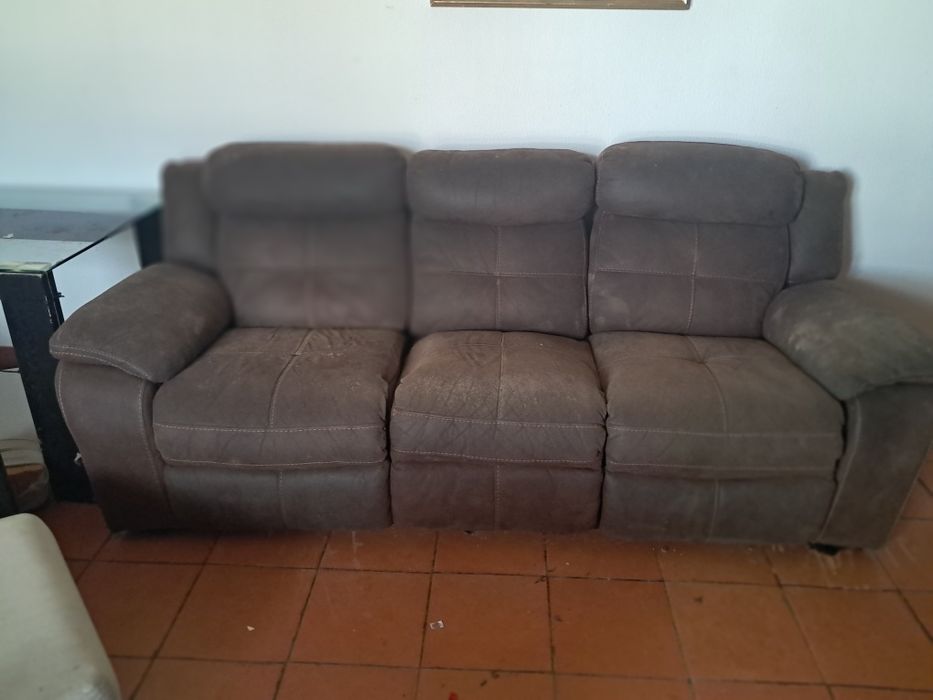 Sofa cama em couro