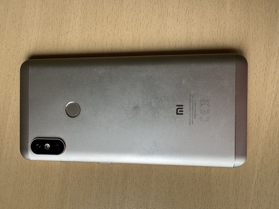 Смартфон Xiaomi Redmi Note 5 4/64GB - Надійний робочий телефон!