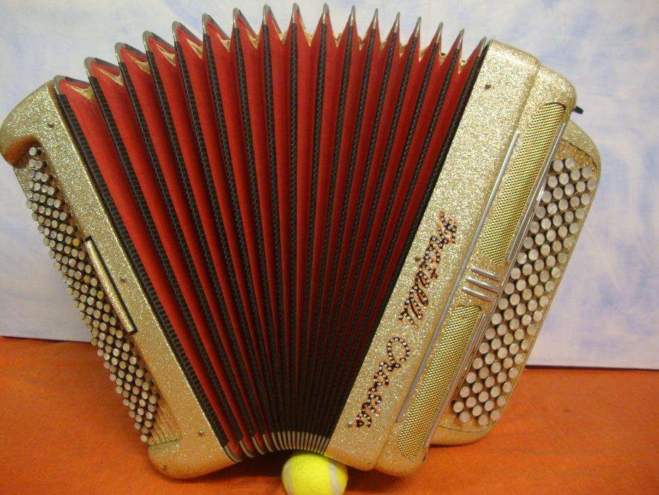 Acordeao Fratelli Crosio 4 Voz 120 Baixos, N. 26