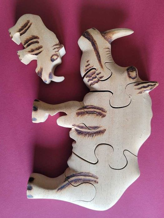 Binquedo em madeira, Rinoceronte com cria, puzzle - novo