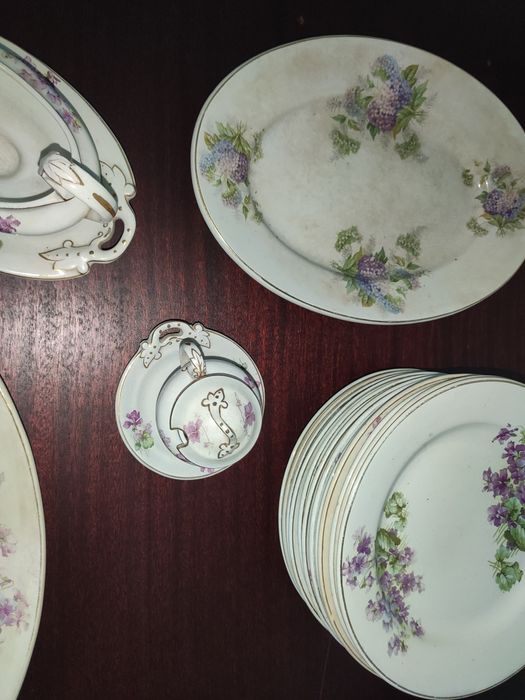 Serviço de Jantar Vintage - Muito antigo