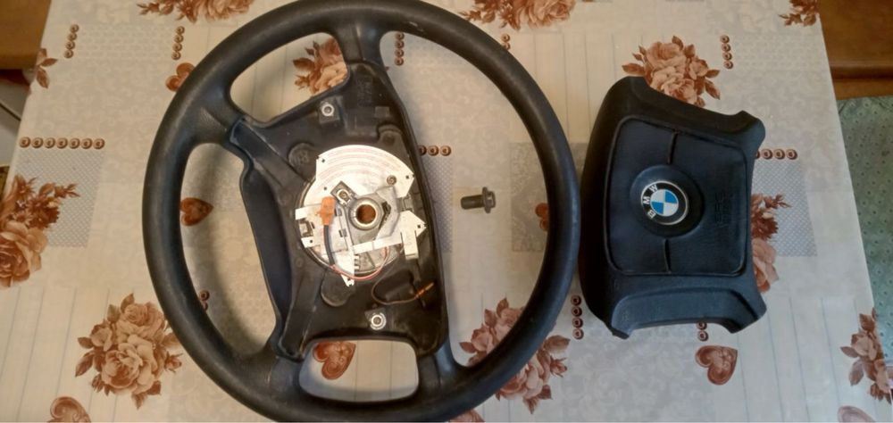 Руль на BMW E39 Продам