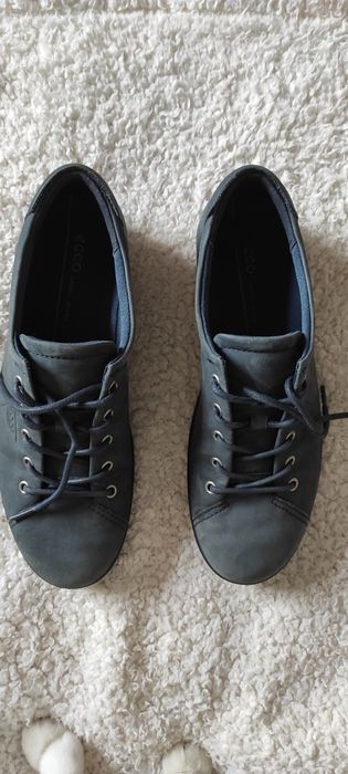 Продам кросівки Ecco