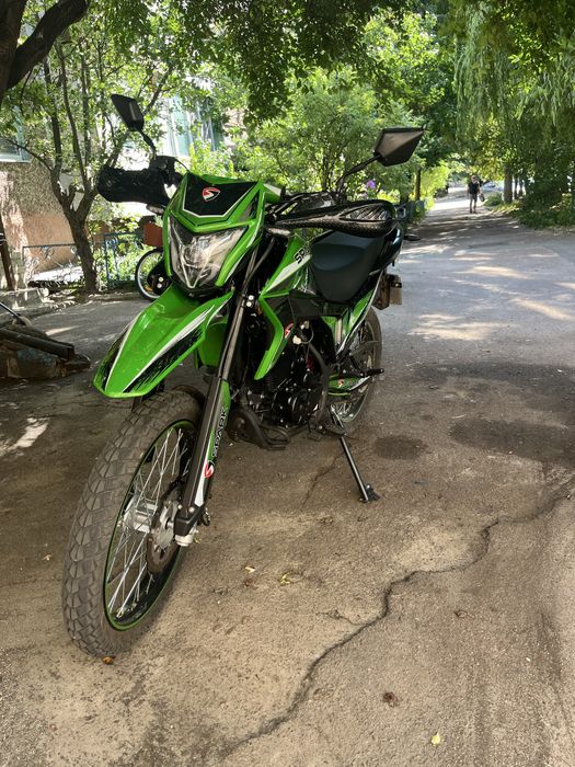 Продам мотоцикл Spark sp250 d-7