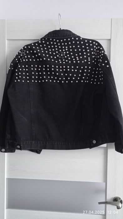 Джинсовая куртка, новая.