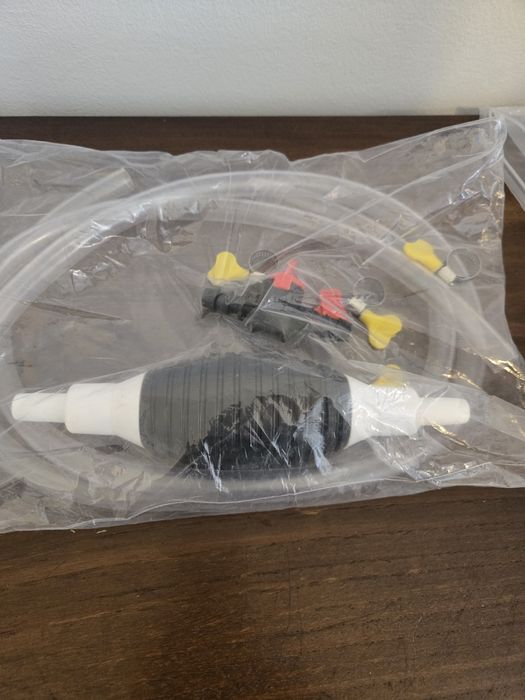 Bomba manual para gasolina