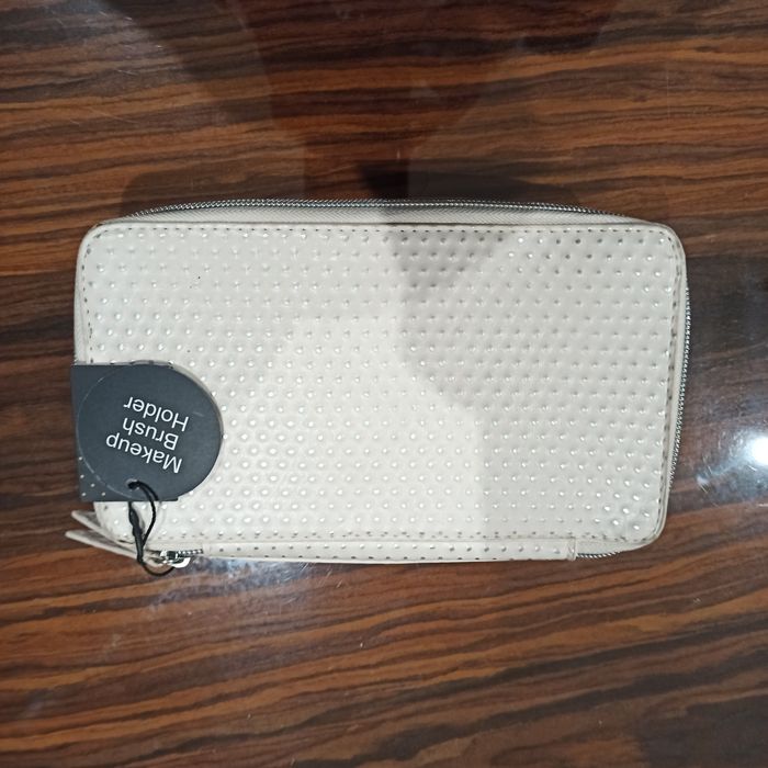 Bolsa para pincéis de maquilhagem Primark64740868235521120