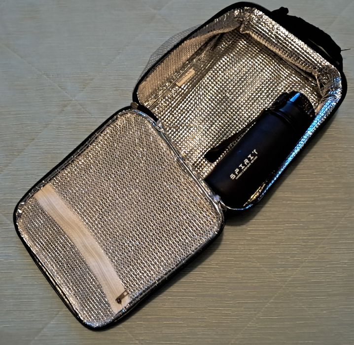 Mala Térmica com garrafa + OFERTA