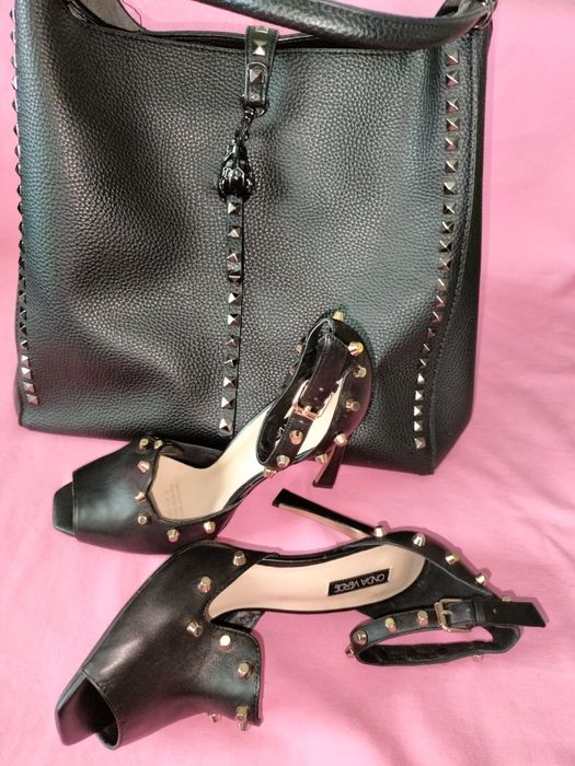 Жіночі шкіряні босоніжки