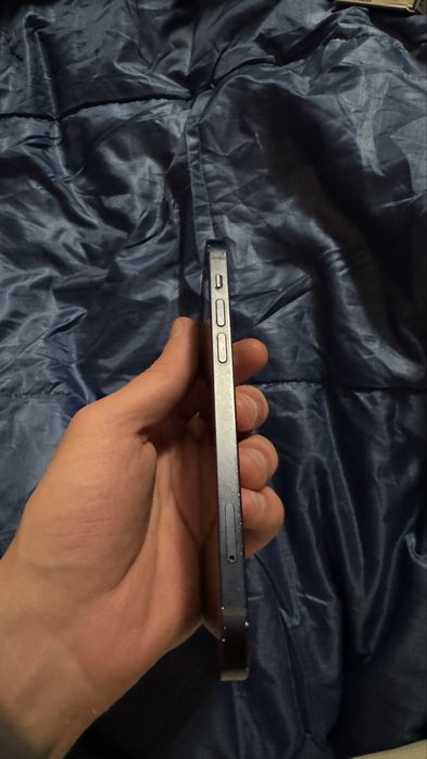 Iphone 12 64 76% батарея