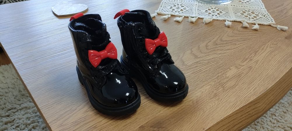 Buty dziecięce r. 22 Minnie Mouse