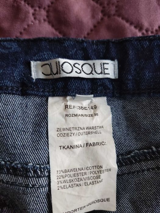 Quiosque - spodnie rurki, materiałowe - granatowe z wzorem, rozm. 36