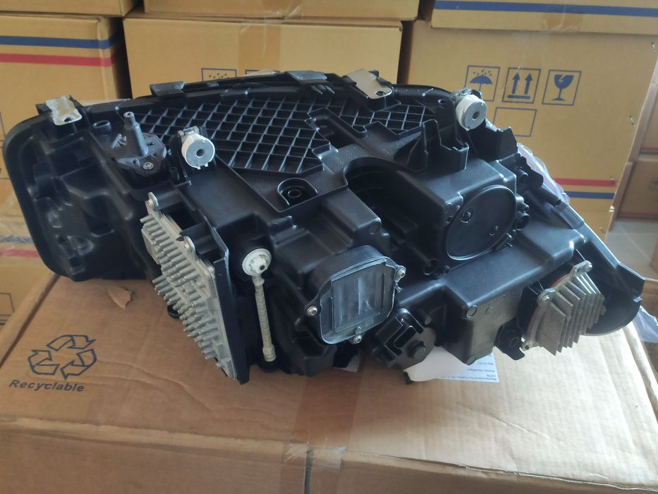 Фари bmw g30 g31 ліва, права Європа США фара