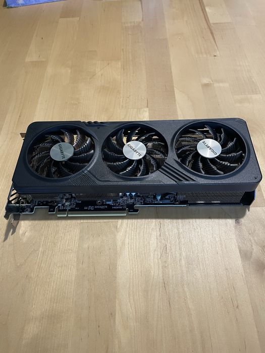 Gigabyte Radeon rx 7600 xt 16gb