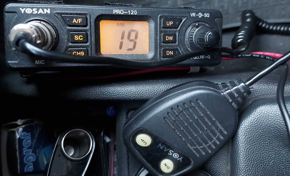CB radio Yosan Pro-120 + dwie anteny Sirio ML 145 + miernik SWR